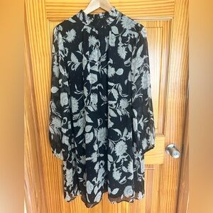Ann Taylor Black and White Floral Light And Airy Dress